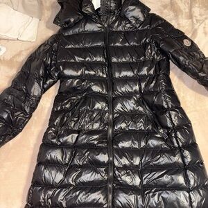 Moncler Black Puffer Jacket with Glossy Quilted Design
